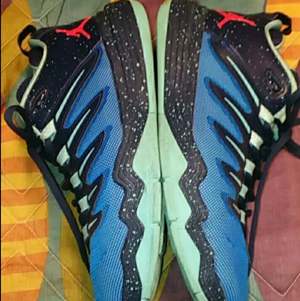 Jordans - Picture 2 of 7